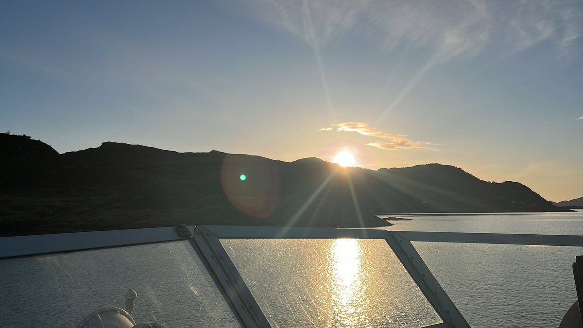 hms_blazer's tweet photo. The sun sets on another great day of training in Ex Tamber Shield. https://t.co/d7huCq1VQN