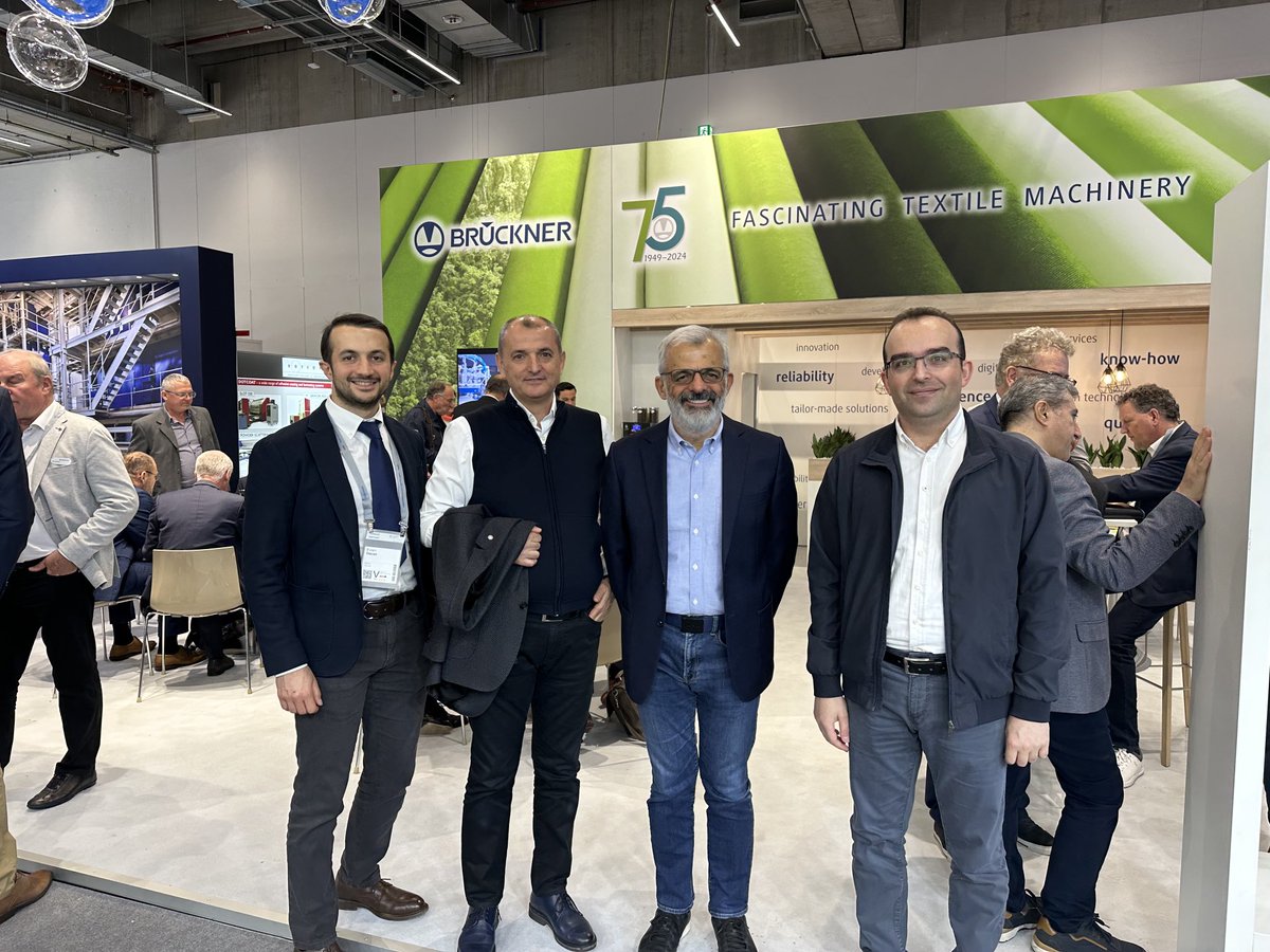 Mikailmalik10's tweet photo. Sektörün en önemli teknik organizasyonu #Techtextile Frankfurt teknik tekstiller fuarına ziyaretçi olarak katıldık. Bizleri ağırlayan tedarikçilerimiz ve tüm diğer firmalara teşekkür ederiz. https://t.co/qsqrSV0nt1