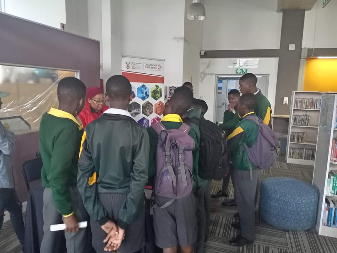 The College's Information Officer spent the day at Crossroads Library in Philippi yesterday.  The Library hosted a Career Expo for the grade 12 learners in the community.  

You can apply online cct.edu.za 

#studentrecruitment