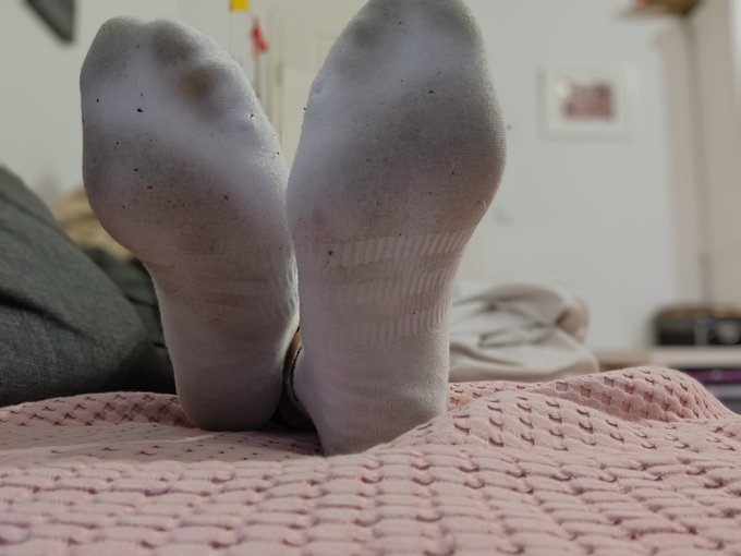 Keine Caption, einfach F&uuml;&szlig;e https://t.co/wE4WWpC2c9