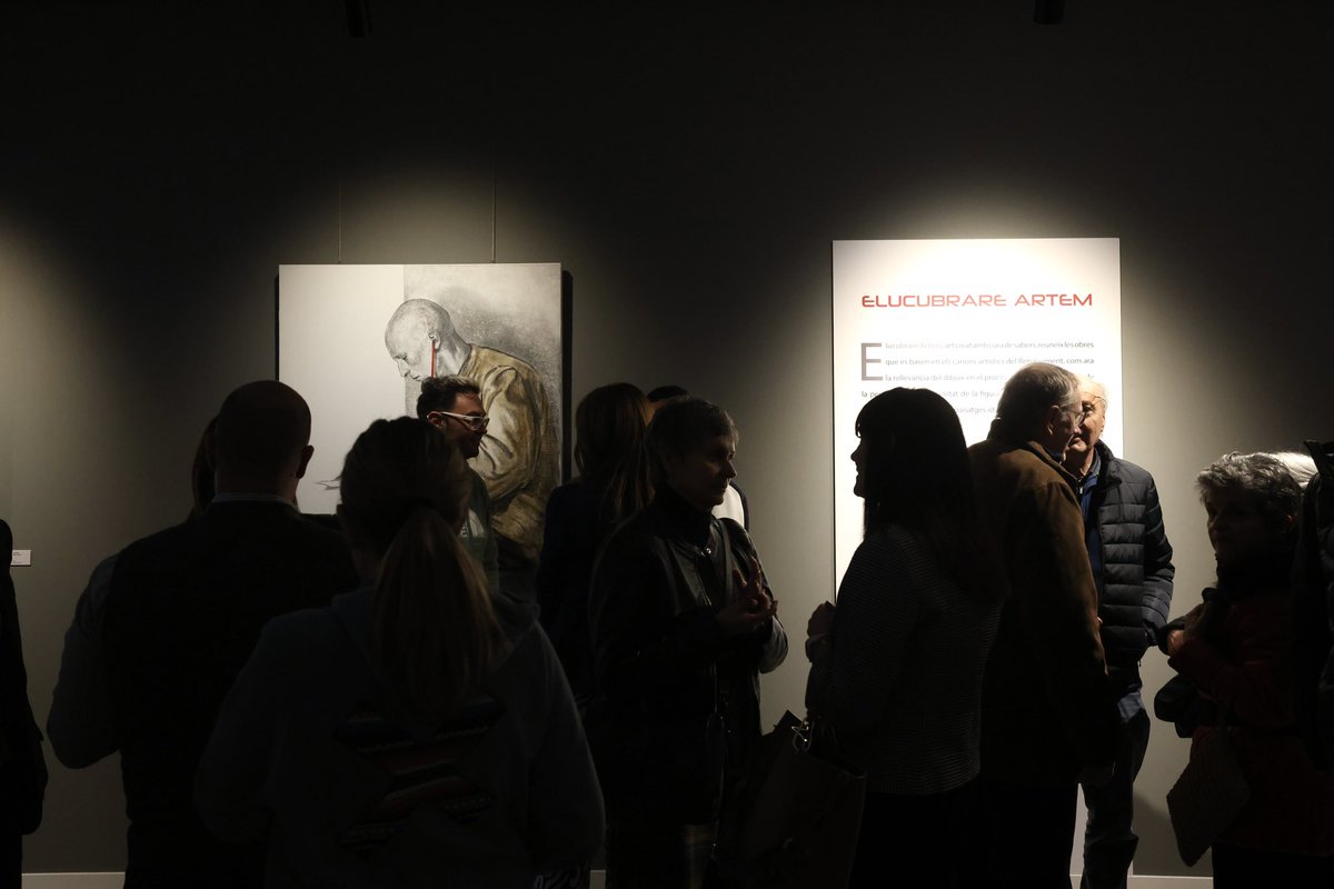 L’Espai Caldes reobre avui amb més força que mai, remodelat per dins i per fora. La inauguració de la sala d’exposicions és un dels primers passos per revitalitzar la part alta d’Escaldes-Engordany 

1/3