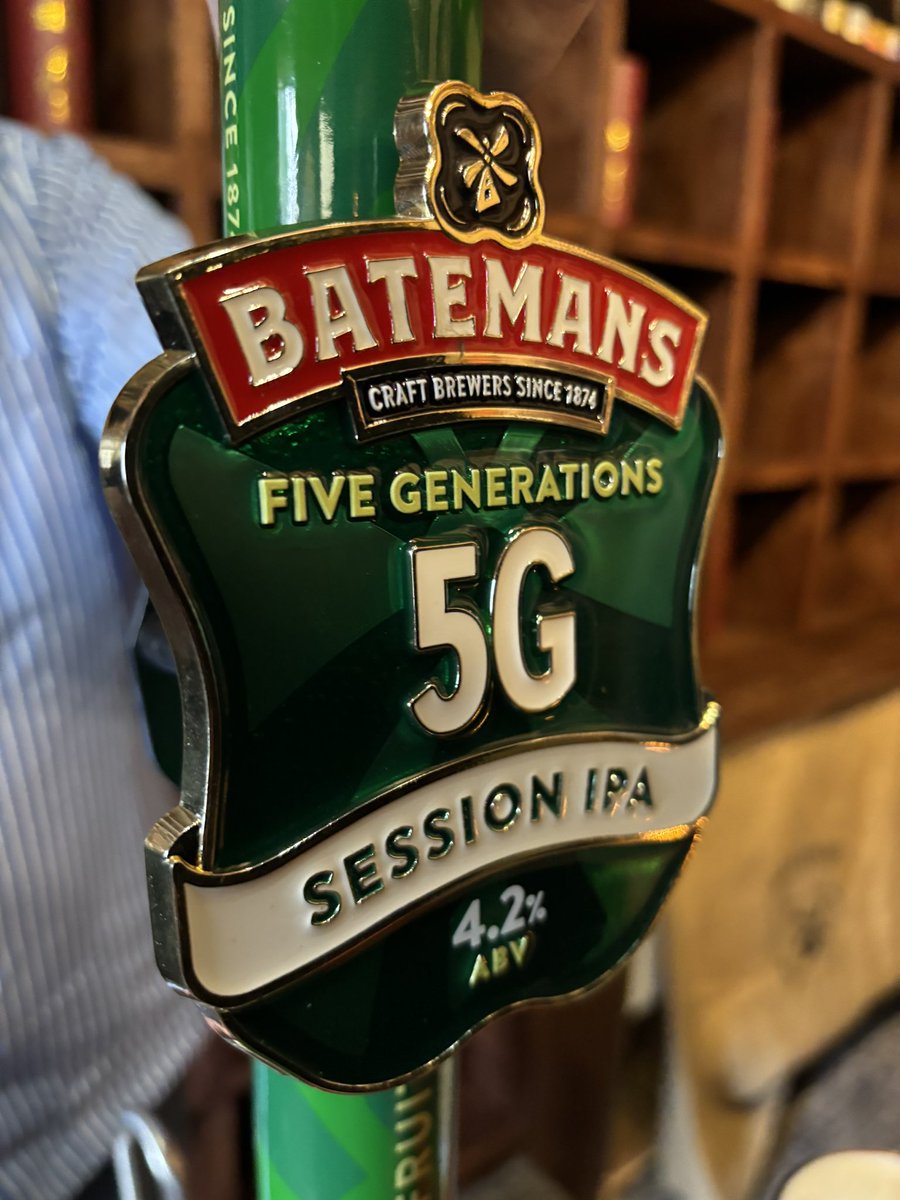 AltonSteven's tweet photo. 150th year celebration of @batemansbrewery, a fabulous celebration of brewers, beer & pubs. A huge thank you to Stuart & Jaclyn for a inspiring event topped off by the inimitable @krissakabusi ๐๐ #MyPub #BeerPower #HeartoftheCommunity @BIIandBIIAB https://t.co/cMZn34RF0d