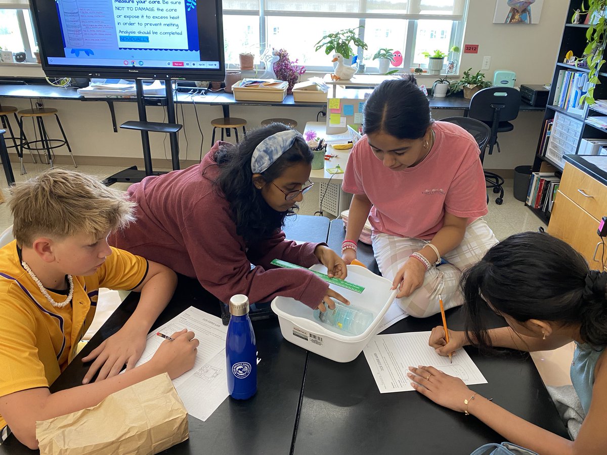 Mrs. Masterson tweet media