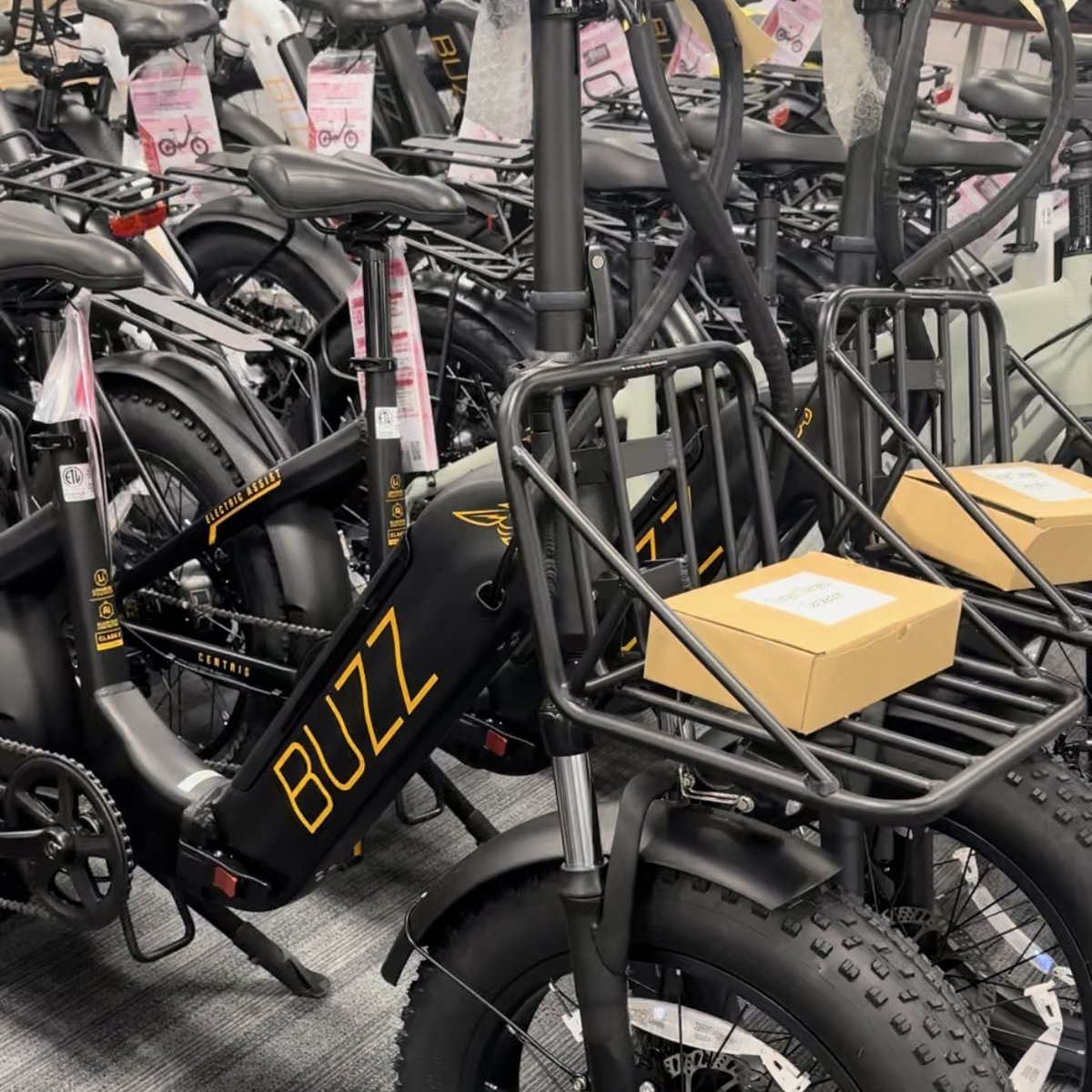 Getting the fleet ready 😎 see you this weekend @Mid_Ohio 👋🏎️ 

#SVRA #ebikes