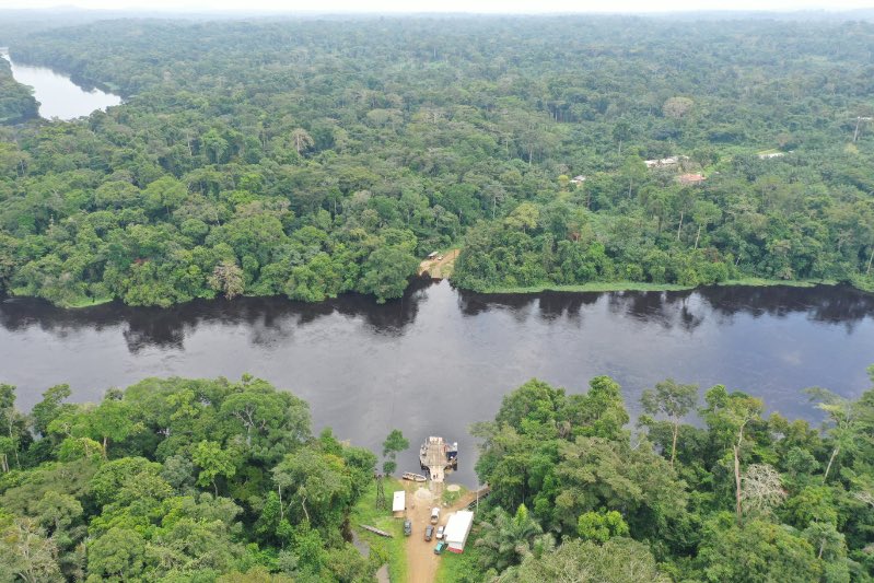 MintpGov's tweet photo. Construction of the bridge over River #Nyong at #Malombo: The company initiates the building of their living quarter, while working on their final design and the environmental management plan.
@MintpGov
#Cameroun 🇨🇲 https://t.co/gBhnQCxiJG