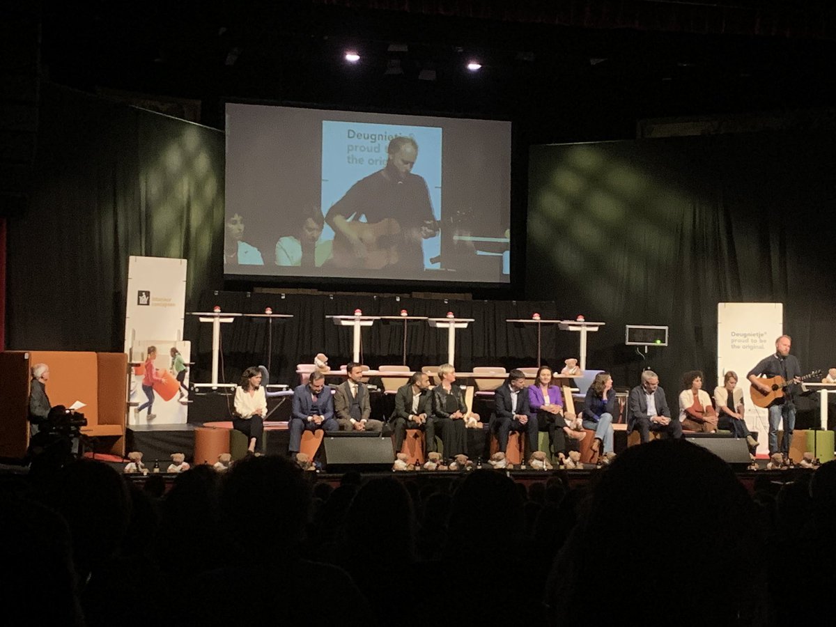 #VlaanderenWeesWijs… Dank aan DCBaO voor de boeiende voormiddag, dank alvast aan de politieke partijen voor het engagement om meer te investeren in en een prioriteit te maken van kwalitatief basisonderwijs. 💪🏼