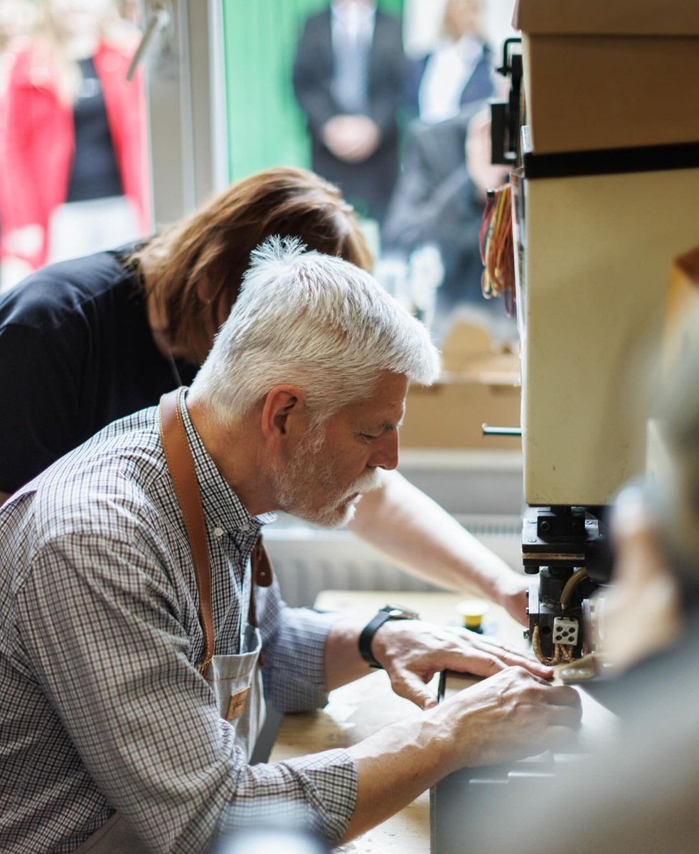 In addition to the fact that the Czech president Petr Pavel negotiated 1,000,000 artillery shells for Ukraine from third countries. So he sews shoes in his spare time.