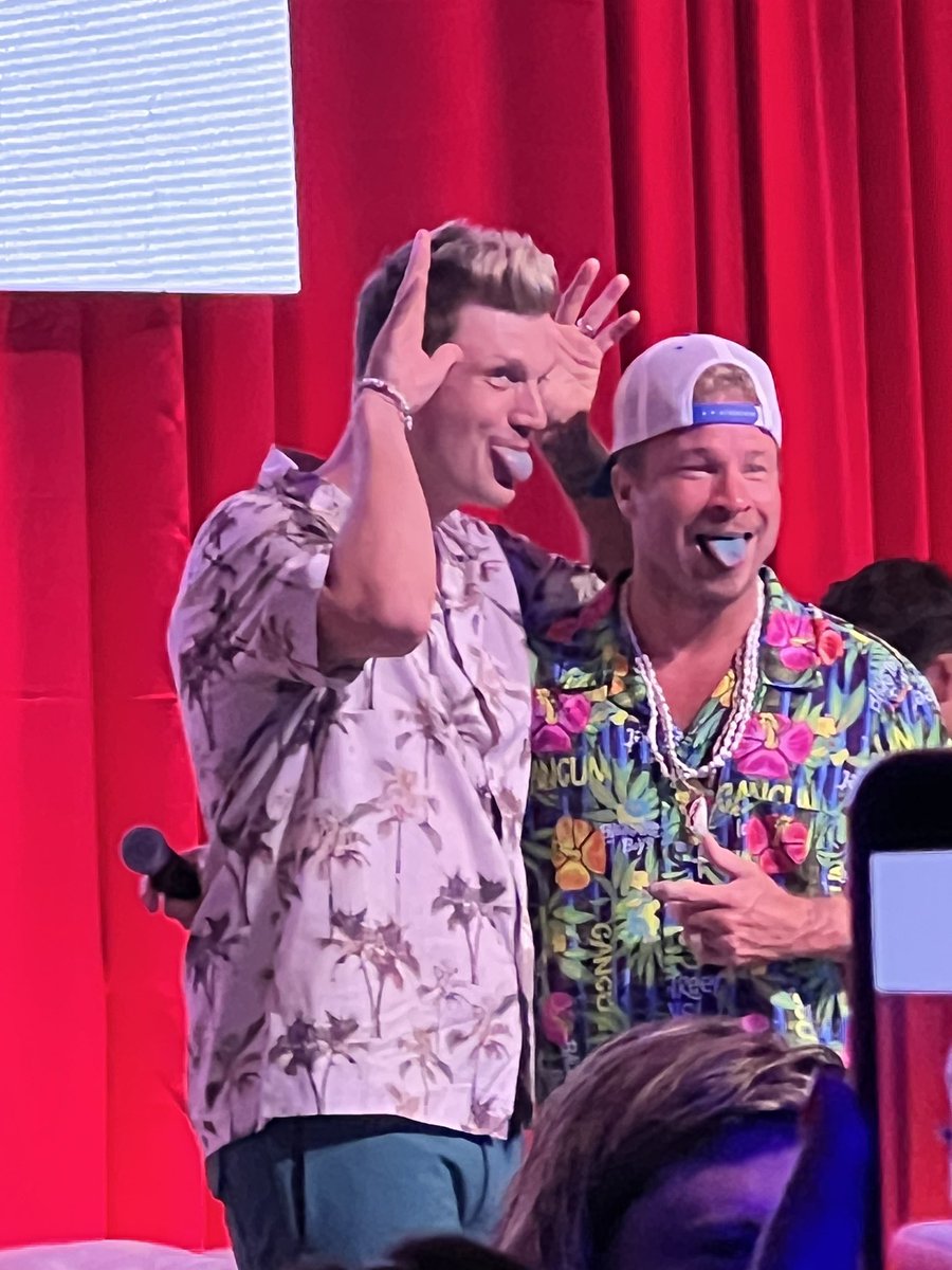 Nicole138435's tweet photo. Enjoyed them Cancun… nothing like finally living out your childhood dream at the age of 39! Backstreet Back and so am I https://t.co/ub4TkDgEcr
