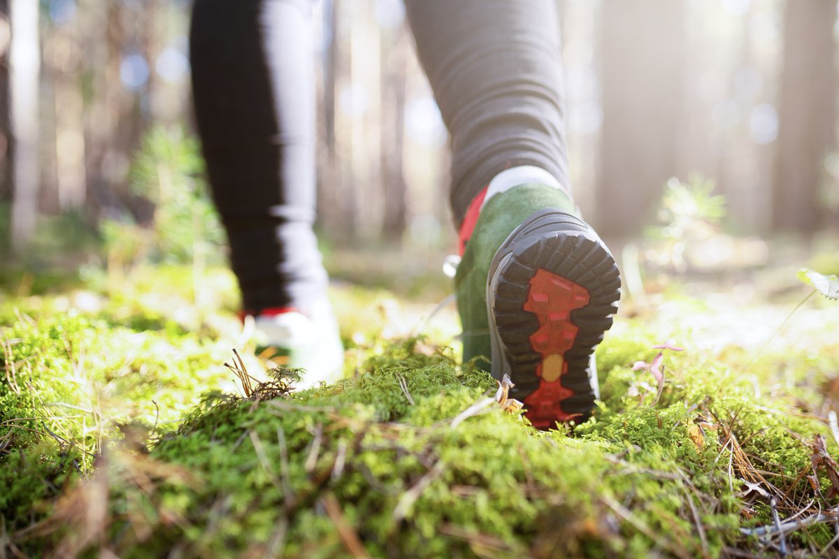 Get your vitamin-N (nature) along with your daily exercise on a FREE drop-in 90-min yoga hike at #HuronNaturalArea on Sat April 27 at 9:30am. Postures ARE suitable for all levels. No yoga mat required, only comfortable footwear. Details: kitchener.ca/knap #KitchenerParks