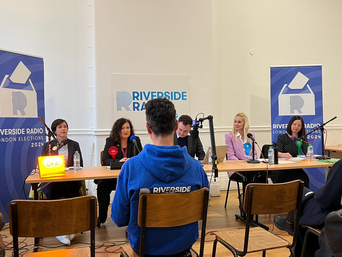 Good to be at @battersea_arts tonight for the @ThisisRiverside London Mayoral Election Hustings, to ask all the local candidates about what they would do to address the root causes of poverty and destitution 🙏