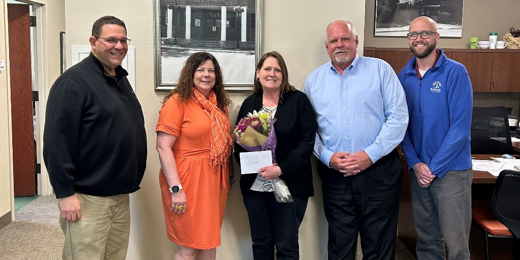 NuMarkCU's tweet photo. Happy #AdminstrativeProfessionalsDay and a big shout out to NuMark's own Executive Assistant, Sharon R. You are an essential member of our NuMark family, and we couldn't do what we do without you. 🌟 https://t.co/8FMfeOeeUa