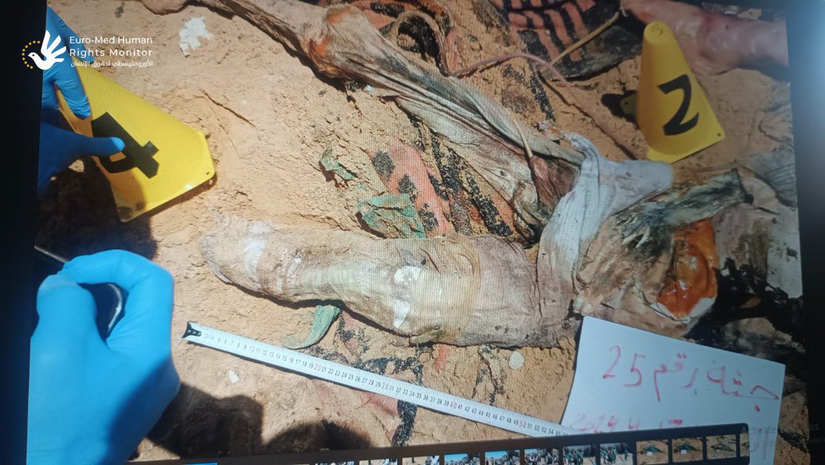 QudsNen's tweet image. Graphic content... 

The Euro-Med Human Rights Monitor called for an independent investigation into over 140 mass graves, containing hundreds of bodies, found in Gaza

&quot;The Euro-Med Human Rights Monitor field teams witnessed the extraction of dozens of victims from mass graves in…