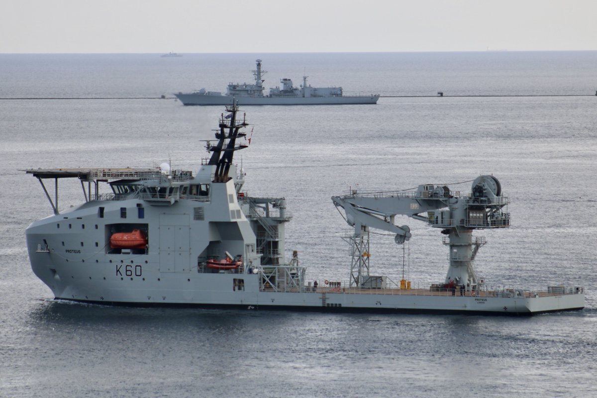 Rockhoppas's tweet photo. @RFAProteus outbound in the Sound early this evening with @HMSStAlbans and @HMSCattistock near the breakwater with Dutch frigate HNLMS De Ruyter &amp; German Corvette FGS Ludwigshafen am Rhein at anchor: https://t.co/pLuXXL8LNe
contact@westwardshippingnews.com https://t.co/mpC02QB8qB