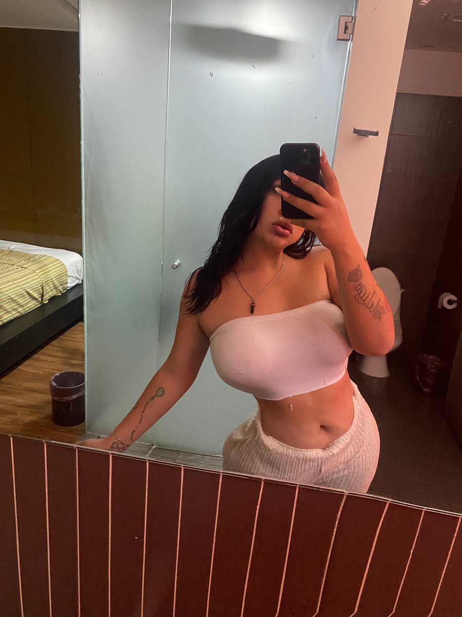 LiahJoseph15's tweet photo. Miércoles de ricura y frescura 🩷😉

CDMX
#trans #transcdmx #transmexico #tranny #RT AMORES.
Contenido y presencial INFO DM 🤑 https://t.co/uXodO9y7NU