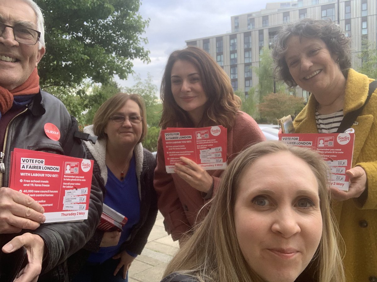 1 week to go! Out with @WoodberryDnLab and special guest @MissClareJoseph this evening asking people to vote for @SadiqKhan and @Semakaleng next Thursday 2 May @HackneyLabour @SarahWoodberryD