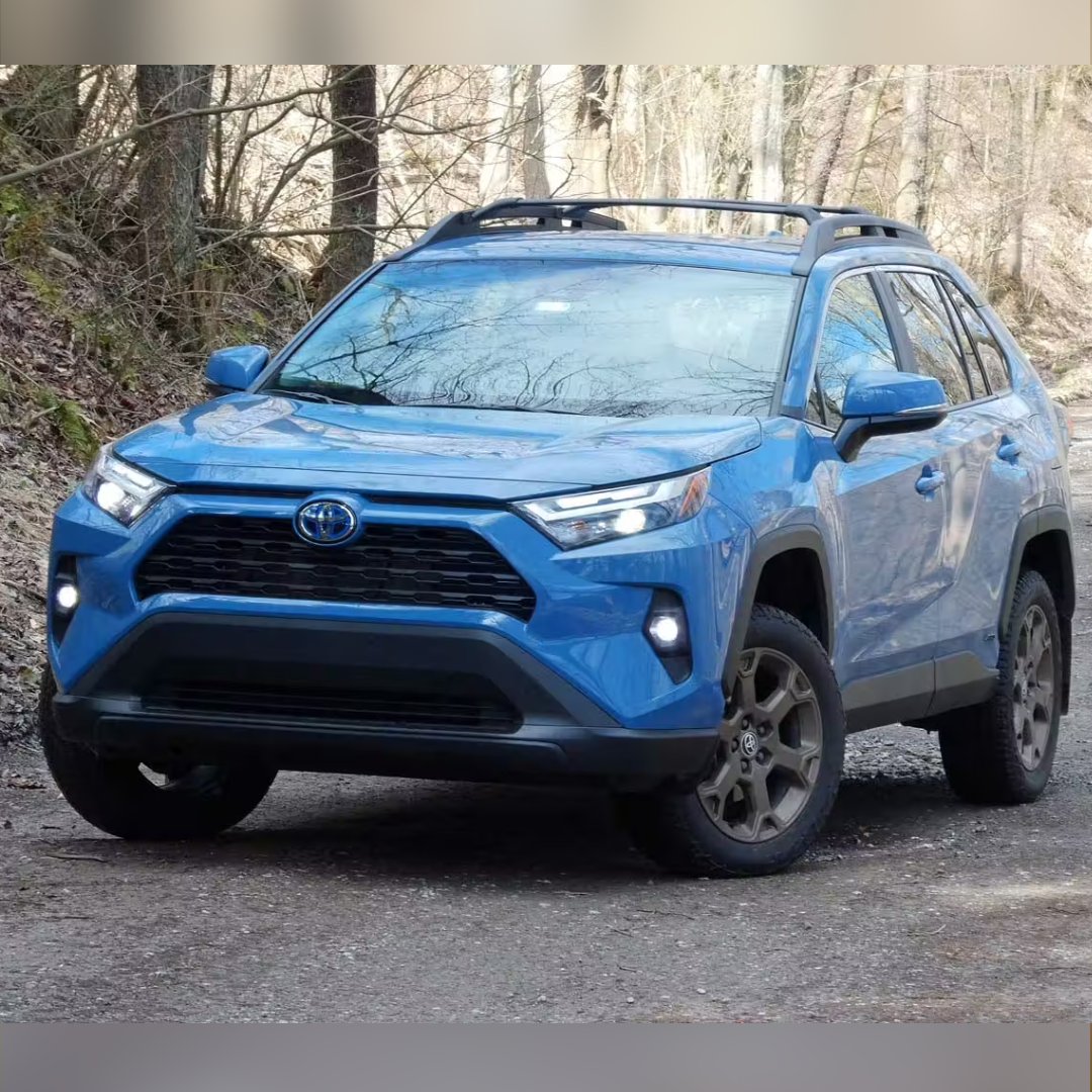 Looking for a reliable SUV? Explore the Toyota RAV4 and discover its versatility and style. 🌟🚗 #ToyotaRAV4 #SUV billpenneytoyota.com/new-vehicles/r…