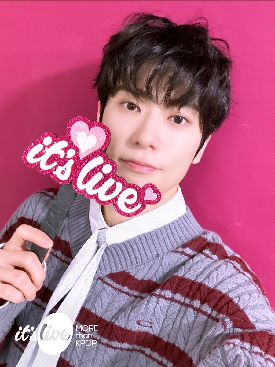 hourlyjaeh's tweet photo. #JAEHYUN #재현 #NCT재현 #ジェヒョン https://t.co/Q0GrFLdJCb