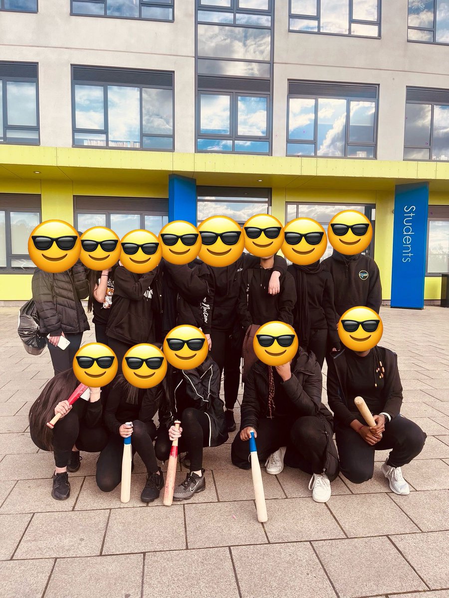 Our Yr9 girls rounders team got their season off to a winning start this afternoon! More fixtures all booked in, let’s see if they can make the finals again #lovesport #ambition #carltongirlscan