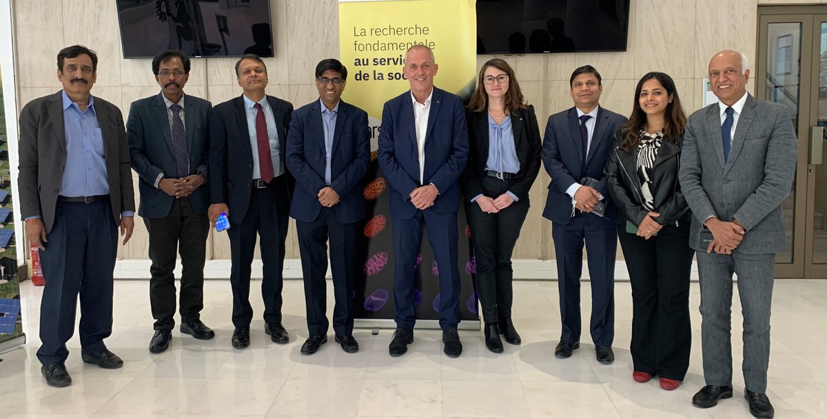 Focus on advanced material and cyber-physical system research. At a high level meeting, CNRS Pr Petit CEO CNRS and Pr Karandikar Secretary DST India discussed Indo-French cooperation. @CNRS @IFCPAR @IndiaDST @IndiaembFrance @DBTIndia @EU_in_India @FranceinIndia