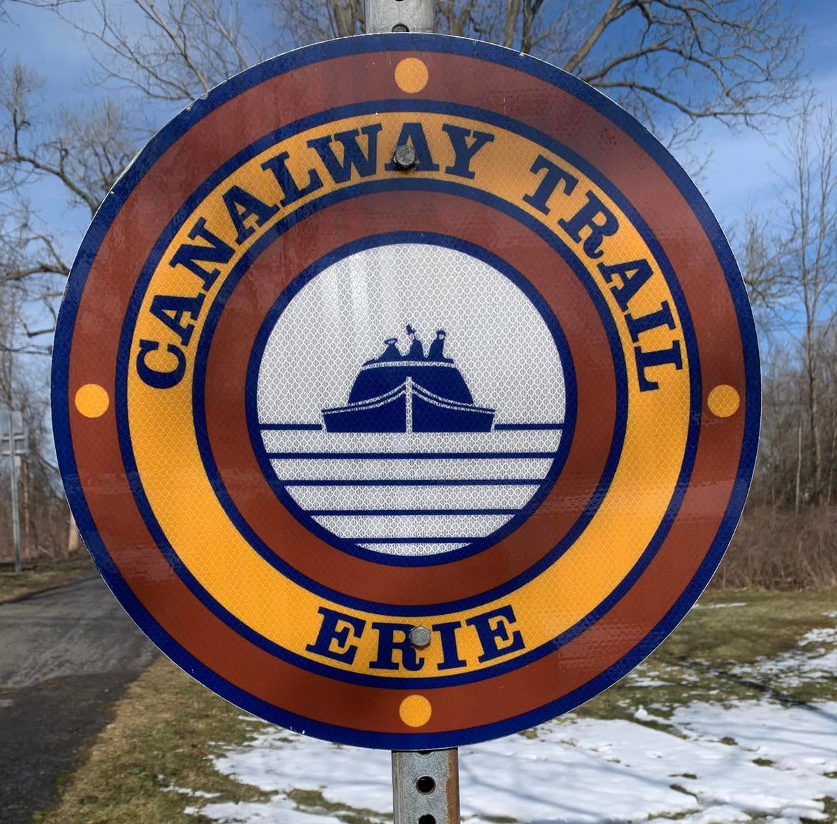 We want to be part of your #CanalwayChallenge in 2024. We offer a free public kayak launch (and have kayaks for rent if you don't have your own) and we are a great place to park to cycle the Erie Canalway Trail just over the bridge from us. @eriecanalway loom.ly/kcCb358