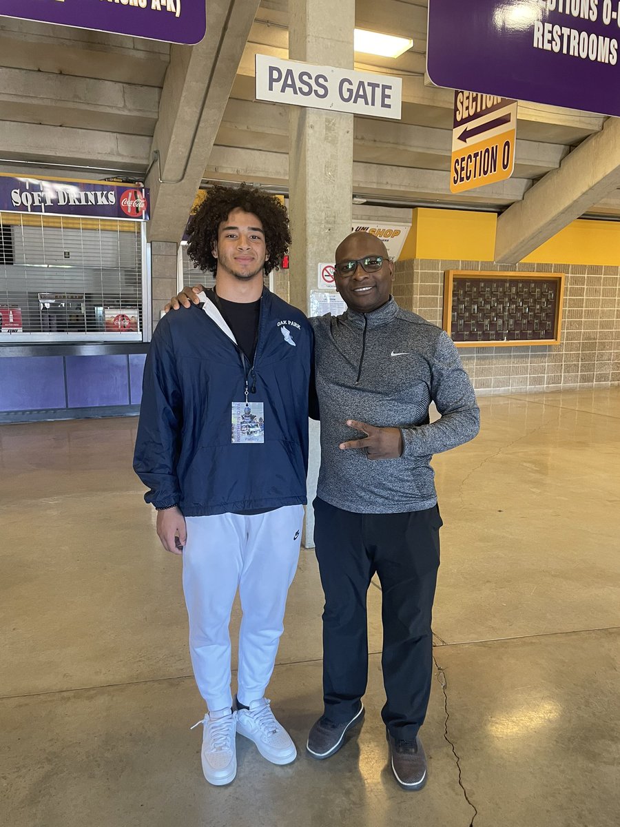 TPiffins17's tweet photo. After a great JD visit where I met with coach @AtifAustin, and talk today with @BryceJones94, I’m and honored to say I have received my first D1 offer from the University of Northern Iowa #UNI @Northmen_FB @CoachWhited @UNIFootball https://t.co/tryxYJmq1S