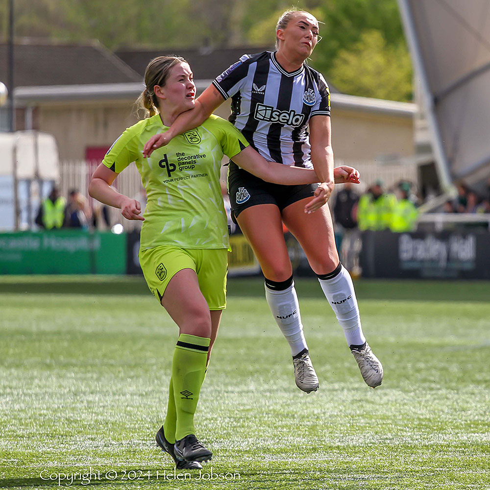 jobsonhphoto's tweet photo. Some of the action @NUFCWomen 🆚 @HTAFCWomen

@bridgetgaloway @akstobbs @Tylerldodds @jasminemcquadex

@BeckyLangley4 @AndyCook87
#ToonLasses #LadyMags #LadyMagpies #HowayTheLasses #nufc #nufcwomen @nufc
@SheKicksMag @WOFLIB #WomensFootball #footballphotos #BarclaysWC https://t.co/TmKqvCe3Qs