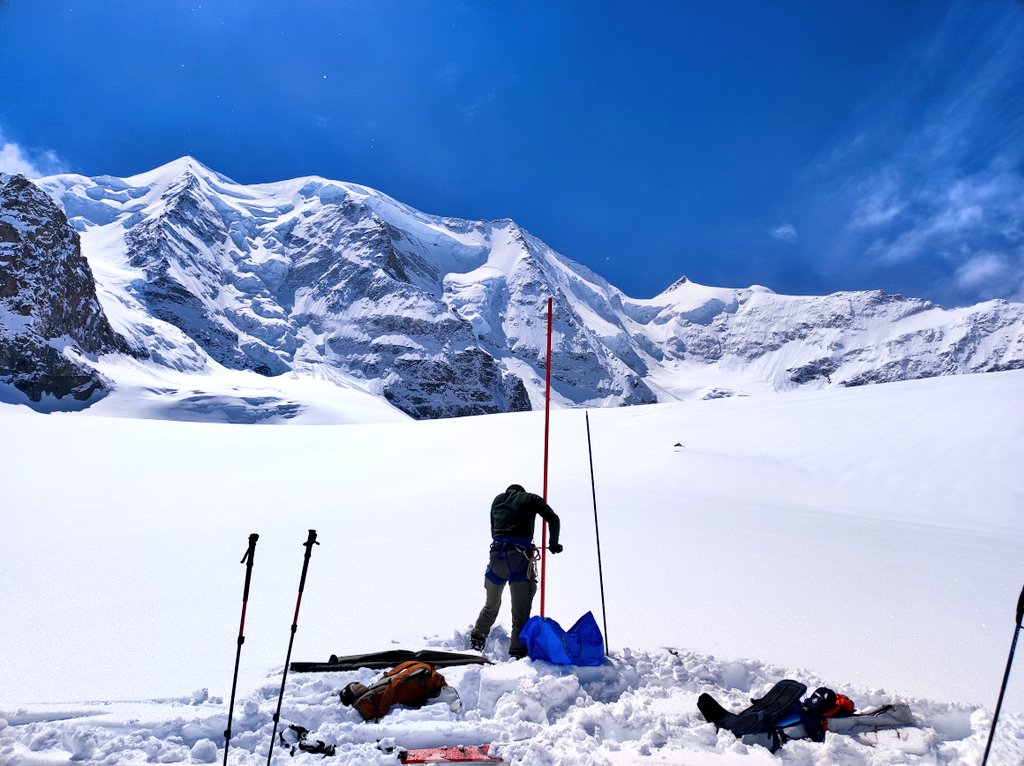 Back to <a href="/glamos_ch/">GLAMOS</a> fieldwork after a period with bad weather. Today Vadret Pers, Eastern Switzerland. Impressive scenery and a lot of snow 🤩
<a href="/VAW_glaciology/">VAW Glaciology</a>