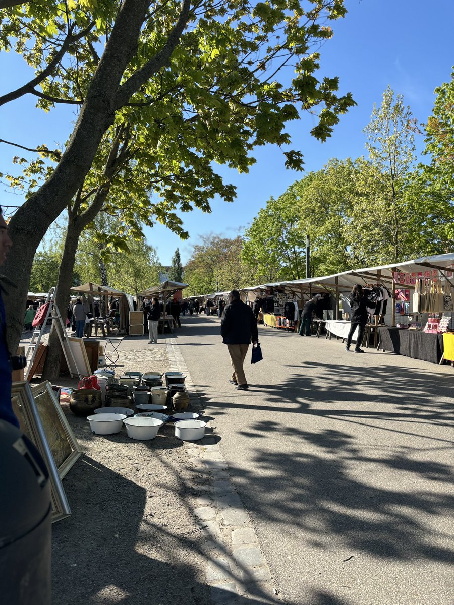 annaprsa's tweet photo. Flohmarkt https://t.co/PFvE2eeulL