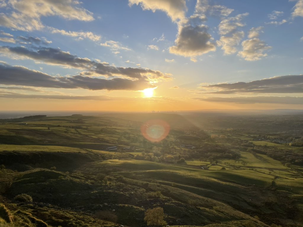 cawthornejen's tweet image. Great to get in another few kms after work tonight as part of my #bigstepchallenge to walk 300km in April raising funds for @PeepsHie #HeardofHIE