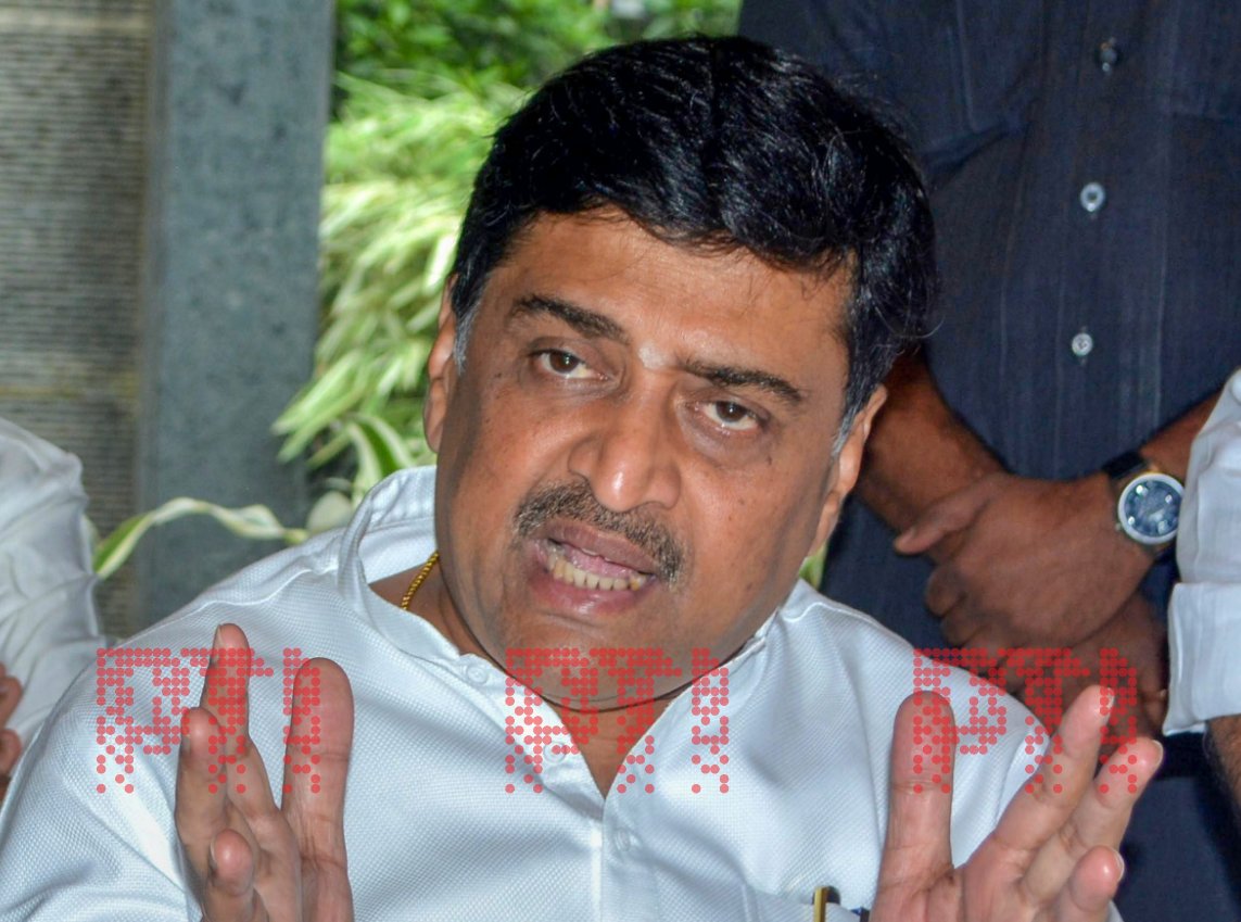 STORY | BJP leadership stand on Constitution more important than individual comments: Ashok Chavan READ: ptinews.com/stories-detail…