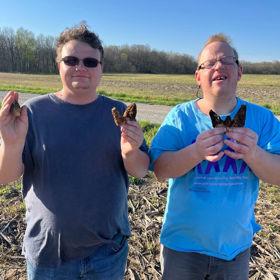 CSSCaresIL's tweet photo. Community inclusion at its #finest! 🍄 Mushroom hunting season is in full swing, and Nick and Dallas enjoyed joining their neighbor for the hunt. Let's continue to create opportunities for everyone to Live, Learn, Work, and Play together! #bepartofthecommunity #mushroomhunting https://t.co/PeuIkFJr1I