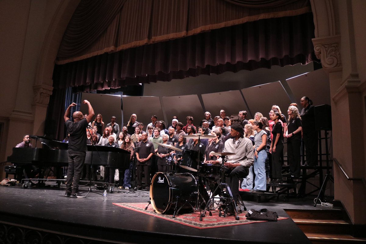 Shiley Theatre was filled with the voices of the USD Gospel Choir, MLK Community Choir San Diego, and the Colburn School Concert Choir during the Gospel Choir Festival on April 21. Congratulations to Ken Anderson, Adrian Dunn and all of the performers involved!