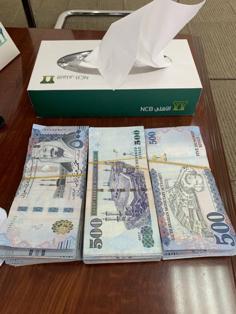 باقي 25 دقيقة ونبدأ سحب الفجر🇸🇦 على مبلغ100000ريال💸لـ4فائزين+ 5 (Apple iPhone 14 Pro) الاول :40000ريال الثاني :25000ريال الثالث :20000ريال الرابع : 15000ريال بدون شروط فقط @ukjjjnb33+رتويت واكتب تم❤️ السحب من الرتويت موثق بالفيديو شاركوا🎥 ارسال اسمك ورقمك في الخاص✅