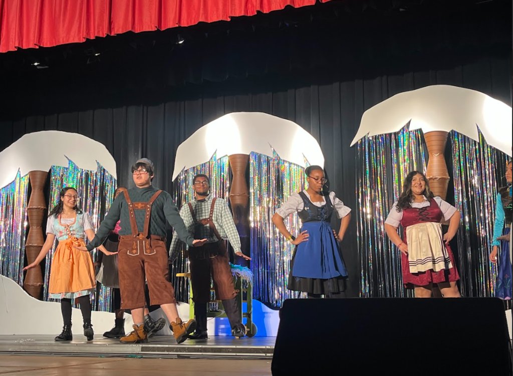 Bremen High School put on a beautiful performance preview of Disney's Frozen on Wednesday! Be sure to check out their performance this weekend!