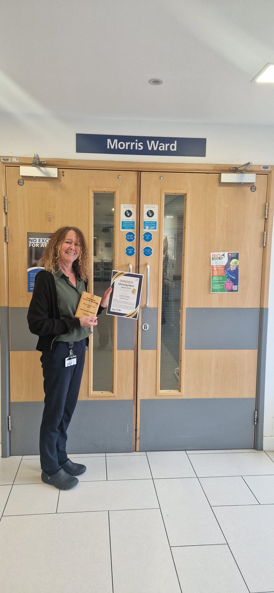 Yvette receptionist from Morris ward has won overall Unsung Hero for Medicine Divison! 🥰 well done @NUHMedicine @TeamNUH  💜🩵💙💚💛🧡🩷