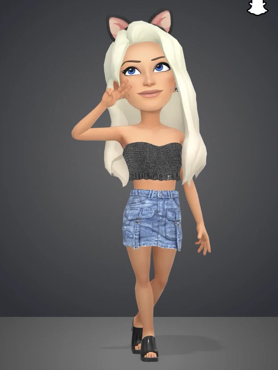 Me finding out today that <a href="/WearBlueberry/">BLUEBERRY | Digital Fashion on Roblox & Snapchat</a> has Bitmoji clothing on Snapchat!👻 Sooo I obviously had to style some fits✨