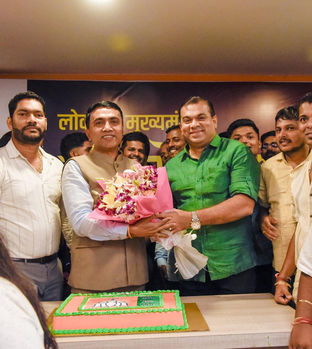 Conveyed My Personal Greeting’s to Our Hon’ble CM @DrPramodPSawant on His 51st Birthday and Wished Him Good Health & Greater Success in Leading Goa.