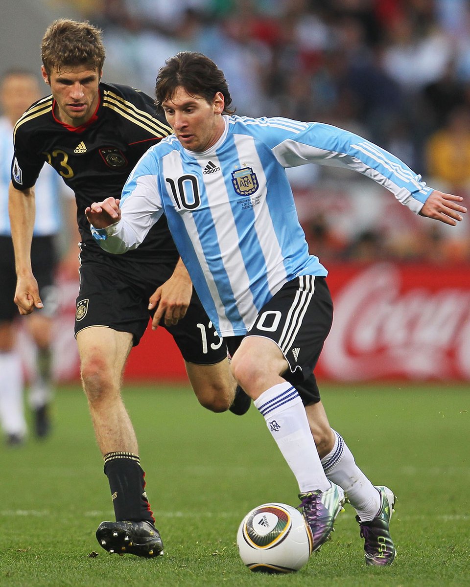FIFAWorldCup's tweet photo. 🇩🇪🇦🇷 Back in 2010...

#FIFAWorldCup https://t.co/W4u2t3pVx2