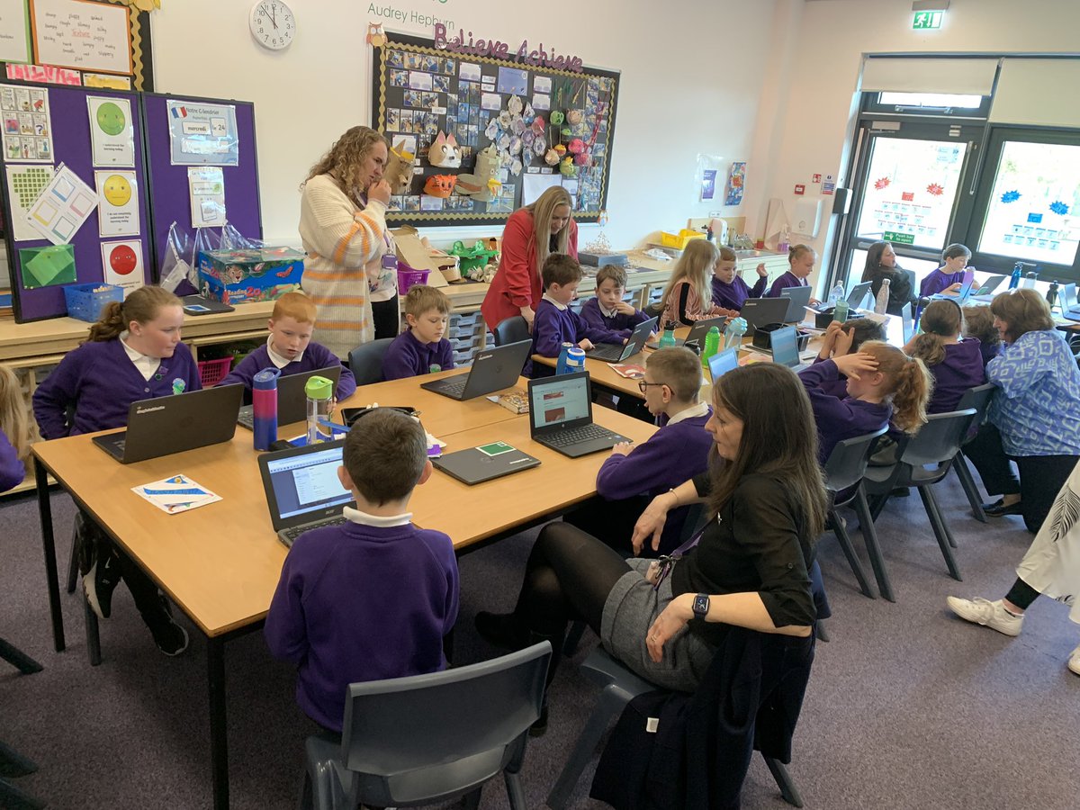The team from TextHelp have been in @TintoPSNC1 supporting learners, staff, parents and carers with the Read&Write Toolbar. Enjoyable sessions and great engagement from all! #itsSLC @SLCLiteracy @SLCDigitalEd @texthelp