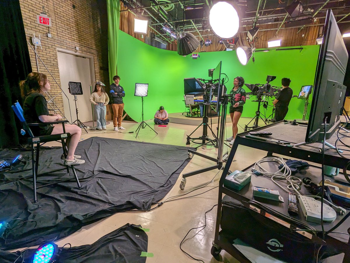 "Substitute Teacher" is underway in #MAS312 studio production!