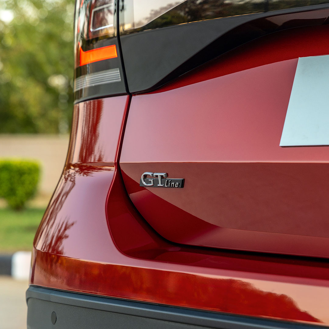 volkswagenindia's tweet photo. A companion that’s #StyledToWander. The new dark-styled Taigun GT Line 1.0L TSI comes with the GT Line badge, making sporty-styled aesthetics more accessible to those seeking the GT legacy.
#TaigunGTLine #Taigun #GT #VolkswagenTaigun #VolkswagenIndia #Volkswagen https://t.co/o8GYwIfvBF