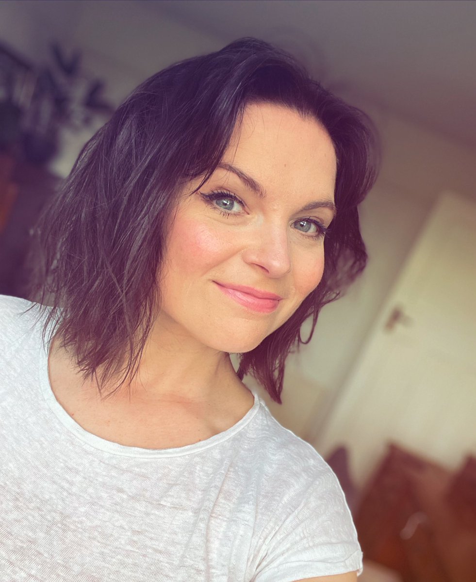 Gemma Sutton tweet media