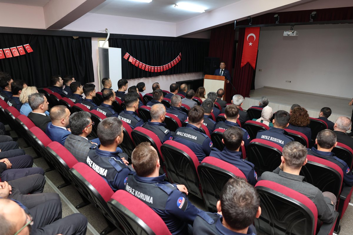 Genel Müdürümüz @YavuzEnis İstanbul'daki programları kapsamında, beraberindeki heyetle birlikte Maltepe Ceza İnfaz Kurumları yerleşkesini ziyaret etti. Gerçekleşen ziyarette kurumlarda incelemelerde bulunan Genel Müdürümüz, kurum yöneticileri ve personel ile bir araya geldi.