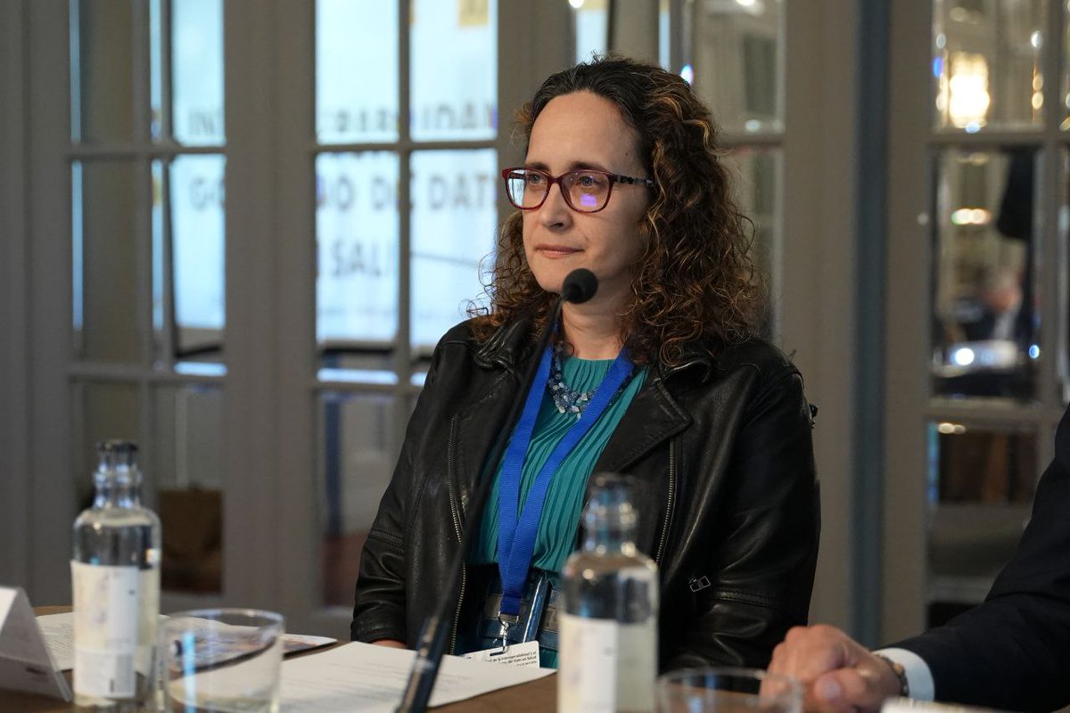 Inauguración: Dña. Noemí Cívicos Dir. Gral de Salud Digital y Sis. Inf. en el SNS. <a href="/sanidadgob/">Ministerio de Sanidad</a>  "España ocupa liderazgo en el uso primario compartido de datos y ocupa el noveno puesto digitalización en el sistema sanitario europeo"
#SEIS #forointeroperabilidad24 <a href="/noemiciv/">Noemí Cívicos</a>