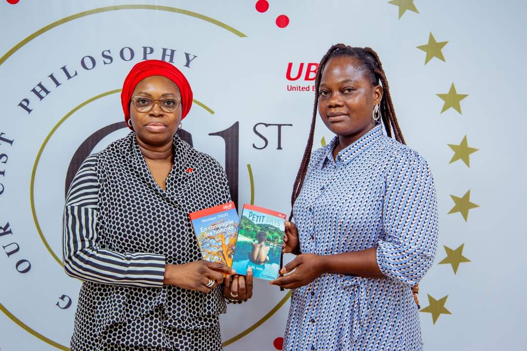 ZabahiS's tweet photo. Dans le cadre de la célébration de la Journée Internationale du Livre qui s'est tenue le mardi 23 avril dernier, la Fondation UBA a offert des livres à notre ONGle Rich'Enfant, dans le but de contribuer à l'apprentissage de la lecture avec les élèves de l'école Gbaégui/Yopougon. https://t.co/05OSzmedlf