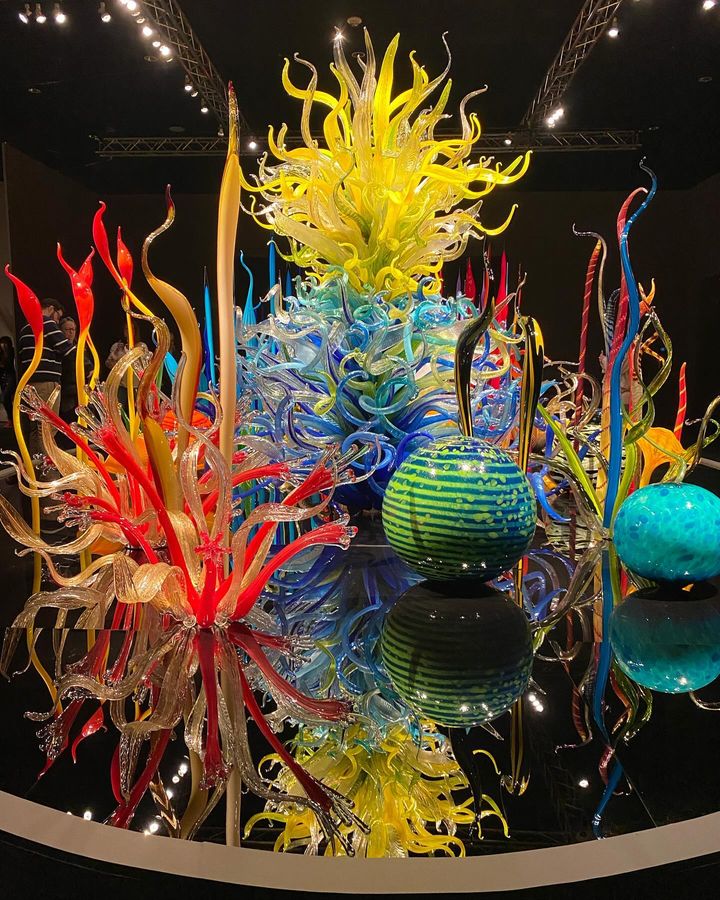 Our newest exhibition in collaboration with @ChihulyStudio features the works of world-renowned artist Dale Chihuly. Marvel at his colorful works, and enjoy the estate as new blooms cover our grounds. For more: bit.ly/493R03x 📷: Instagram user @abigailmusings