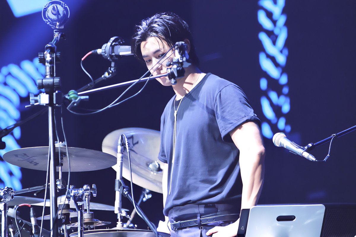 Drummer Kang @MR_KANGGUN 🥁💙

#강민혁
#KangMinHyuk