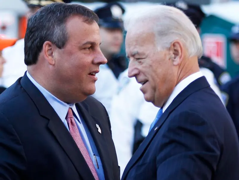 BREAKING: Chris Christie does not plan on voting for President Biden: “President Biden, in my view, is past the sell-by date. Seriously, look at him.” “If the American people are stupid enough to nominate these two guys, doesn’t mean I have to be stupid, too.”