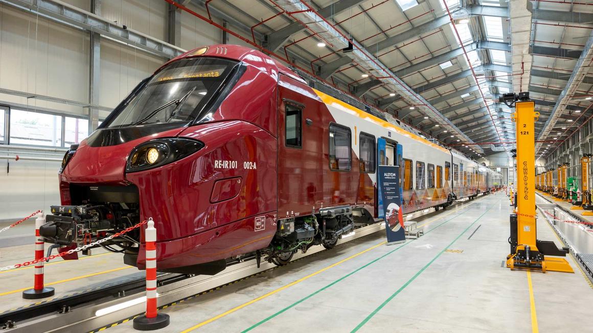 Alstom completes the first new maintenance depot in Romania designed for electric trains, in the Grivita area in Bucharest rail-suppliers.com/alstom-complet… @Alstom #ElectricTrains #ElectricRollingStock #CoradiaEMU #RailwayNews