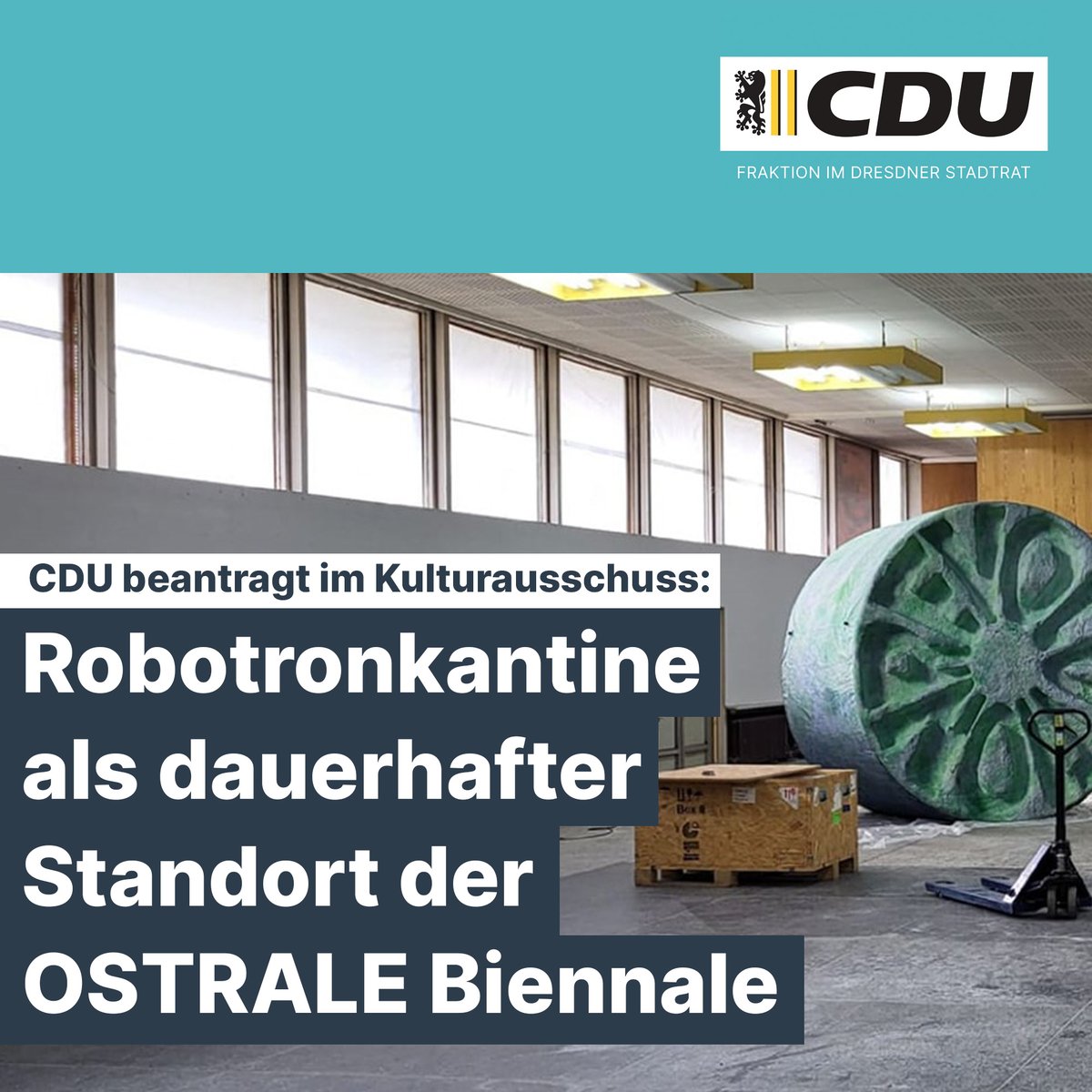CDU_Fraktion_DD's tweet photo. Die ehemalige Robotronkantine soll dauerhafter Standort der OSTRALE Biennale werden. Nach langem Hin und Her und der zwischenzeitlich auch schon bestehenden Gefahr der Abwanderung in eine andere Stadt, sichern wir diese für Dresden wichtige Ausstellung. #ostrale @CDU_Fraktion_DD https://t.co/UQw1rZXFYP
